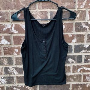 Black cropped tank top